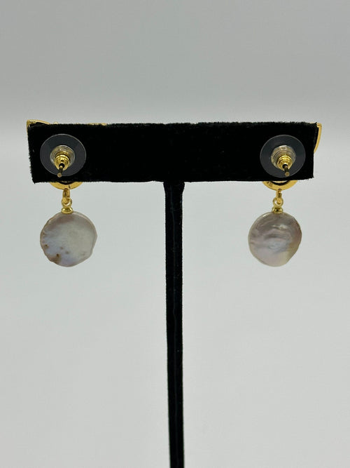 Butterfly Earrings in 18k gold with natural black tourmaline and pearl