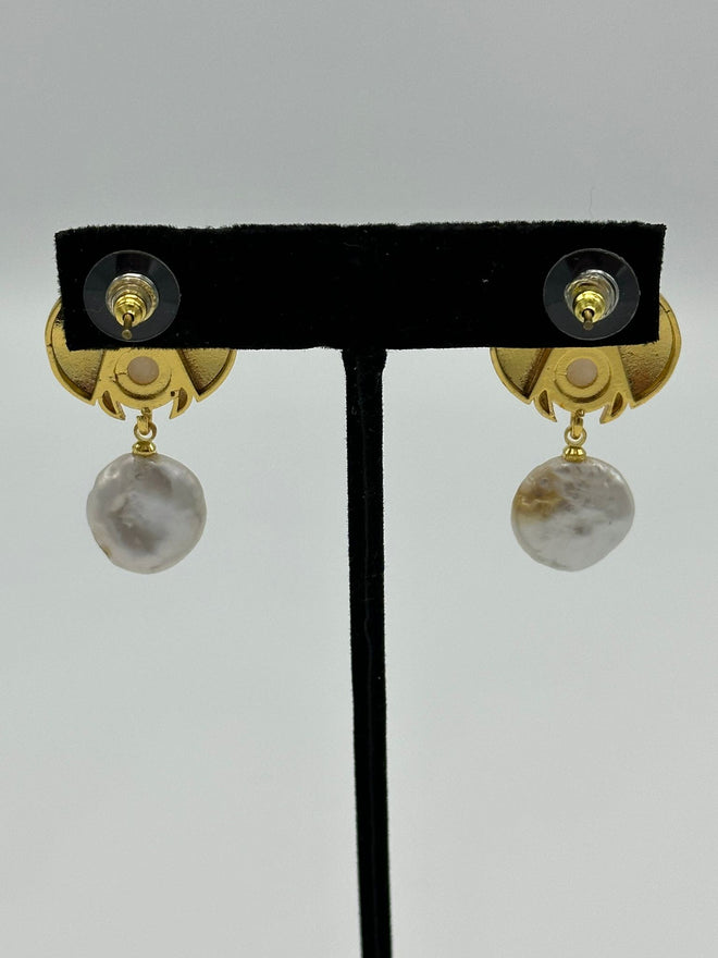 Ladybug Earrings in 18k gold with natural orange calcite and pearl