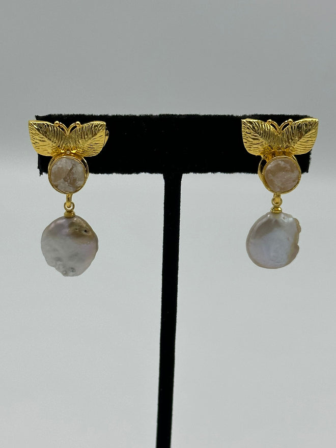 Butterfly Earrings in 18k gold with natural orange calcite and pearl